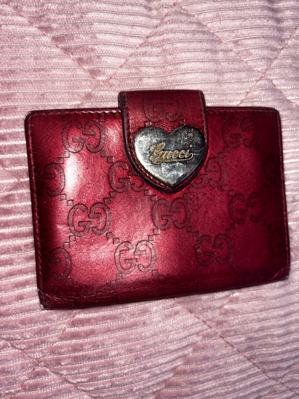 Gucci Burgundy Leather GG Heart Snap Card Holder & wallet with Monogram & heart